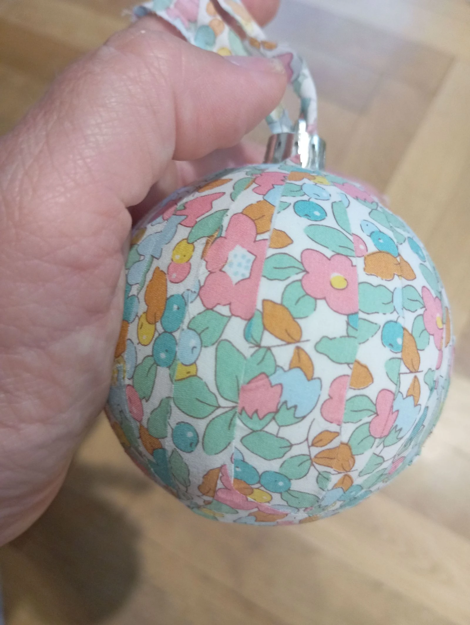 Twee grote liberty kerstbollen – photo 4